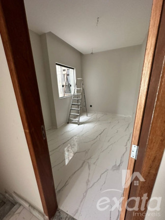 Imagem Sobrado com 3 Quartos à Venda, 135 m² em Colina De Laranjeiras - Serra Imagem Sobrado com 3 Quartos à Venda, 135 m² em Colina De Laranjeiras - Serra