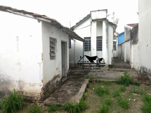 Imagem Casa com 2 Quartos à Venda, 110 m² em Centro - Lorena Imagem Casa com 2 Quartos à Venda, 110 m² em Centro - Lorena