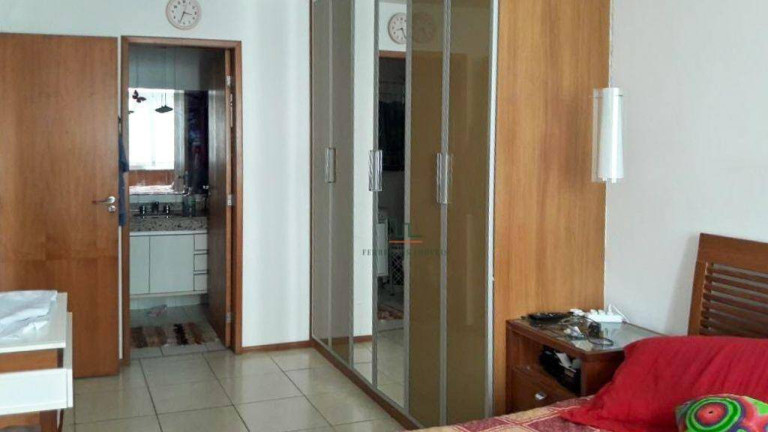 Imagem Apartamento com 4 Quartos à Venda, 180 m² em Icaraí - Niterói Imagem Apartamento com 4 Quartos à Venda, 180 m² em Icaraí - Niterói