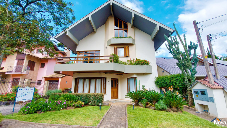 Imagem Imóvel com 8 Quartos à Venda, 520 m² em Centro - Nova Petrópolis Imagem Imóvel com 8 Quartos à Venda, 520 m² em Centro - Nova Petrópolis