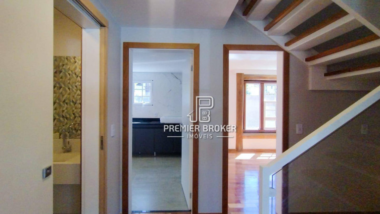 Imagem Casa com 4 Quartos à Venda, 263 m² em Iucas - Teresópolis Imagem Casa com 4 Quartos à Venda, 263 m² em Iucas - Teresópolis