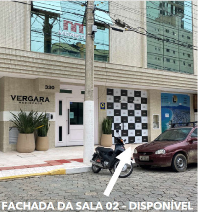 Sala Comercial à Venda,  em Meia Praia - Itapema