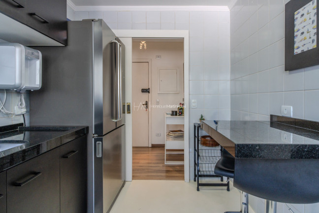 Imagem Apartamento com 3 Quartos à Venda, 79 m² em Cabral - Curitiba