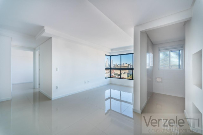 Imagem Apartamento com 2 Quartos à Venda, 68 m² em Estados - Balneário Camboriú Imagem Apartamento com 2 Quartos à Venda, 68 m² em Estados - Balneário Camboriú