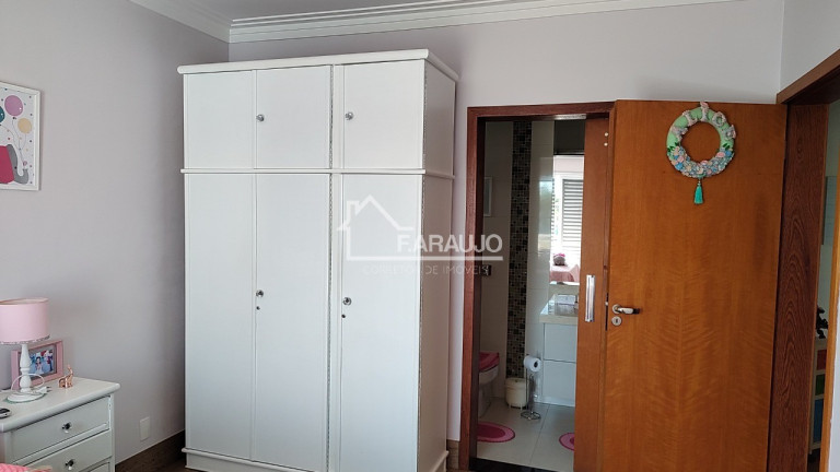 Imagem Imóvel com 3 Quartos à Venda, 274 m² em Parque Ibiti Reserva - Sorocaba Imagem Imóvel com 3 Quartos à Venda, 274 m² em Parque Ibiti Reserva - Sorocaba