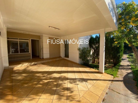 Casa com 4 Quartos à Venda,  em Jardim Anhangüera - Ribeirão Preto