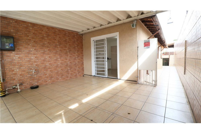 Imagem Casa com 2 Quartos à Venda, em Campo Limpo - São Paulo Imagem Casa com 2 Quartos à Venda, em Campo Limpo - São Paulo