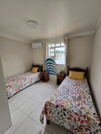 Imagem Casa com 5 Quartos à Venda, 397 m² em Buraquinho - Lauro De Freitas Imagem Casa com 5 Quartos à Venda, 397 m² em Buraquinho - Lauro De Freitas