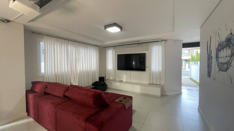 Imagem Casa com 4 Quartos à Venda, 189 m² em Jurerê - Florianópolis