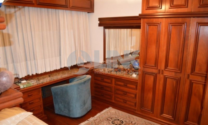 Imagem Casa com 3 Quartos à Venda, 430 m² em Jardim Lindóia - Porto Alegre Imagem Casa com 3 Quartos à Venda, 430 m² em Jardim Lindóia - Porto Alegre