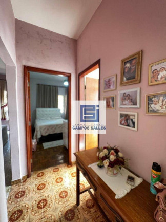 Imagem Casa com 2 Quartos à Venda, 145 m² em Centro - Socorro