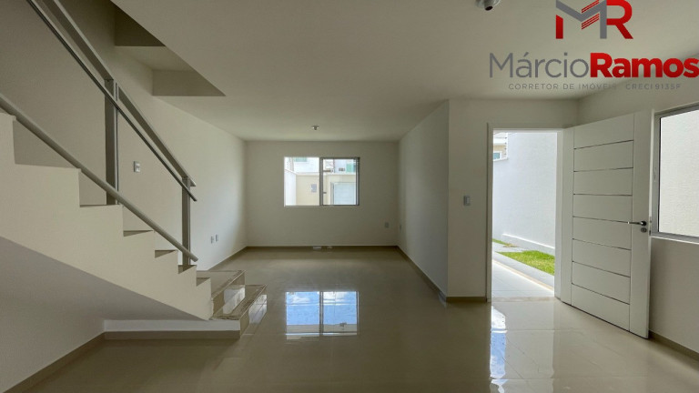 Imagem Casa com 4 Quartos à Venda, 127 m² em Centro - Eusébio Imagem Casa com 4 Quartos à Venda, 127 m² em Centro - Eusébio