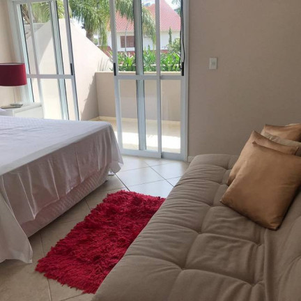Imagem Casa com 5 Quartos à Venda, 373 m² em Jurerê - Florianópolis Imagem Casa com 5 Quartos à Venda, 373 m² em Jurerê - Florianópolis