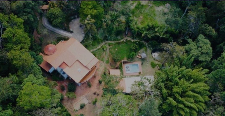 Imagem Casa com 4 Quartos à Venda, 350 m² em Quebra Frascos - Teresópolis Imagem Casa com 4 Quartos à Venda, 350 m² em Quebra Frascos - Teresópolis