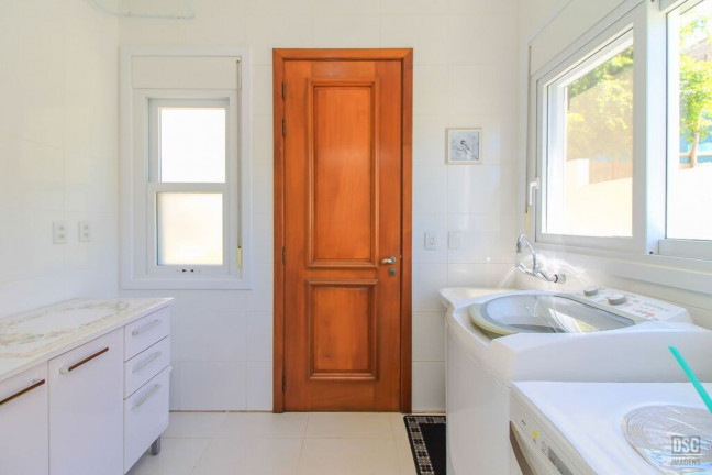 Imagem Imóvel com 5 Quartos à Venda, em Aberta Dos Morros - Porto Alegre Imagem Imóvel com 5 Quartos à Venda, em Aberta Dos Morros - Porto Alegre