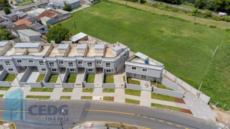 Imagem Casa com 3 Quartos à Venda, 102 m² em Uberaba - Curitiba Imagem Casa com 3 Quartos à Venda, 102 m² em Uberaba - Curitiba