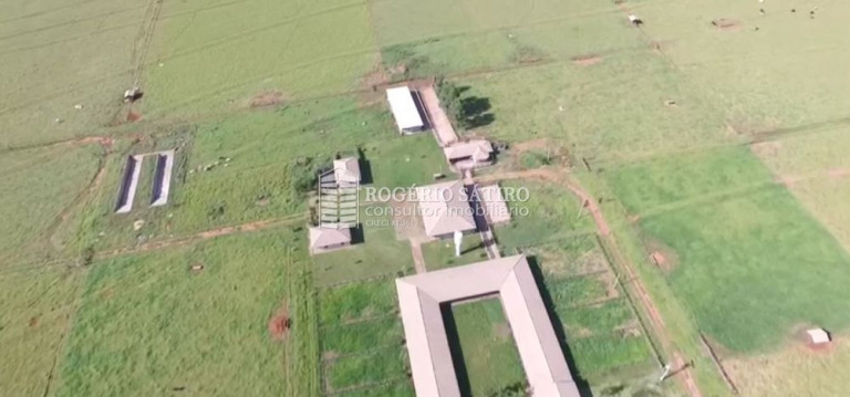 Imagem Imóvel com 3 Quartos à Venda, 195.500.000 m² em Centro - Uberaba Imagem Imóvel com 3 Quartos à Venda, 195.500.000 m² em Centro - Uberaba