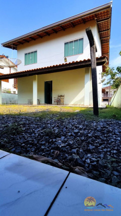 Imagem Casa com 6 Quartos à Venda, 300 m² em Ubatuba - São Francisco Do Sul Imagem Casa com 6 Quartos à Venda, 300 m² em Ubatuba - São Francisco Do Sul