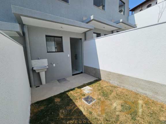 Imagem Casa com 2 Quartos à Venda, 110 m² em São João Batista (venda Nova) - Belo Horizonte Imagem Casa com 2 Quartos à Venda, 110 m² em São João Batista (venda Nova) - Belo Horizonte