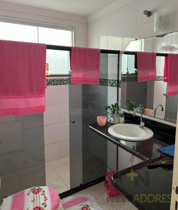 Imagem Casa com 3 Quartos à Venda, 300 m² em Olaria - Vila Velha Imagem Casa com 3 Quartos à Venda, 300 m² em Olaria - Vila Velha