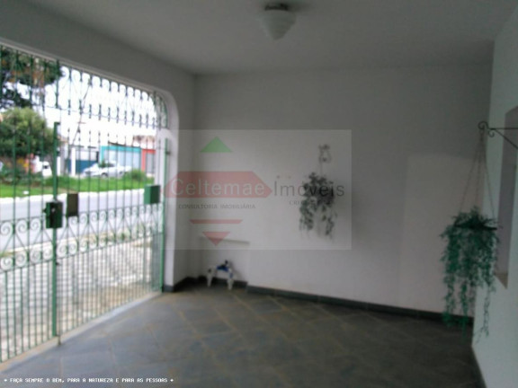 Imagem Casa com 3 Quartos à Venda, 218 m² em Vila Sao Jose - Taubaté Imagem Casa com 3 Quartos à Venda, 218 m² em Vila Sao Jose - Taubaté