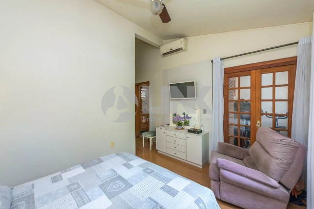 Imagem Casa com 5 Quartos à Venda, 409 m² em Higienópolis - Porto Alegre Imagem Casa com 5 Quartos à Venda, 409 m² em Higienópolis - Porto Alegre