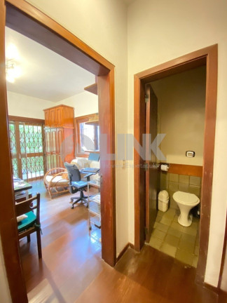Imagem Casa com 3 Quartos à Venda, 261 m² em Ipanema - Porto Alegre Imagem Casa com 3 Quartos à Venda, 261 m² em Ipanema - Porto Alegre