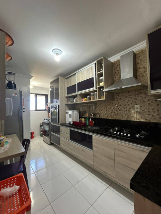 Imagem Apartamento com 3 Quartos à Venda, 164 m² em Pitangueiras - Lauro De Freitas