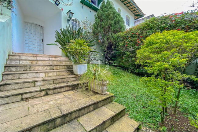 Imagem Casa com 3 Quartos à Venda, 440 m² em Morumbi - São Paulo Imagem Casa com 3 Quartos à Venda, 440 m² em Morumbi - São Paulo
