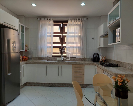Imagem Casa com 4 Quartos à Venda,  em Santo Antônio - Joinville