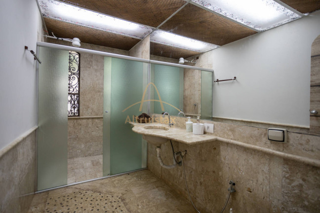 Imagem Casa com 3 Quartos à Venda, 480 m² em Três Montanhas - Osasco Imagem Casa com 3 Quartos à Venda, 480 m² em Três Montanhas - Osasco