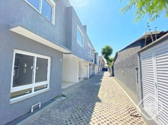 Imagem Casa de Condomínio com 3 Quartos à Venda, em Tristeza - Porto Alegre Imagem Casa de Condomínio com 3 Quartos à Venda, em Tristeza - Porto Alegre