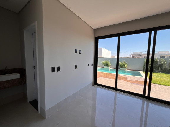 Imagem Casa com 4 Quartos à Venda, 300 m² em Condomínio Belvedere Ii - Cuiabá Imagem Casa com 4 Quartos à Venda, 300 m² em Condomínio Belvedere Ii - Cuiabá
