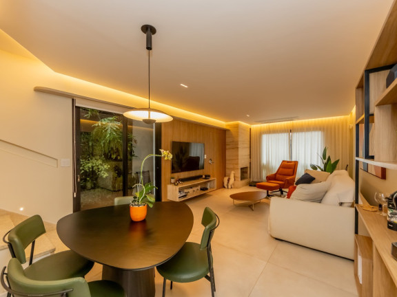 Imagem Casa com 3 Quartos à Venda, 140 m² em Santo Amaro - São Paulo