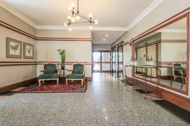 Imagem Imóvel com 2 Quartos à Venda, 170 m² em Moinhos De Vento - Porto Alegre Imagem Imóvel com 2 Quartos à Venda, 170 m² em Moinhos De Vento - Porto Alegre