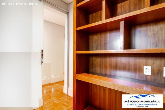 Imagem Imóvel com 4 Quartos à Venda, 260 m² em Bela Vista - São Paulo Imagem Imóvel com 4 Quartos à Venda, 260 m² em Bela Vista - São Paulo