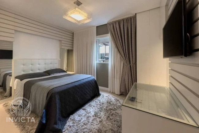 Imagem Apartamento com 3 Quartos à Venda, 200 m² em Centro - Balneário Camboriú