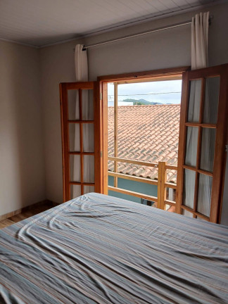 Imagem Casa com 3 Quartos à Venda, 300 m² em Itacolomi - Balneário Piçarras Imagem Casa com 3 Quartos à Venda, 300 m² em Itacolomi - Balneário Piçarras