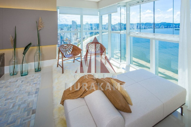 Imagem Imóvel com 4 Quartos à Venda, 238 m² em Centro - Balneário Camboriú Imagem Imóvel com 4 Quartos à Venda, 238 m² em Centro - Balneário Camboriú