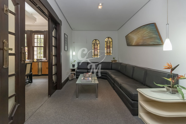 Imagem Casa com 12 Quartos à Venda, 520 m² em Pacaembu - São Paulo Imagem Casa com 12 Quartos à Venda, 520 m² em Pacaembu - São Paulo