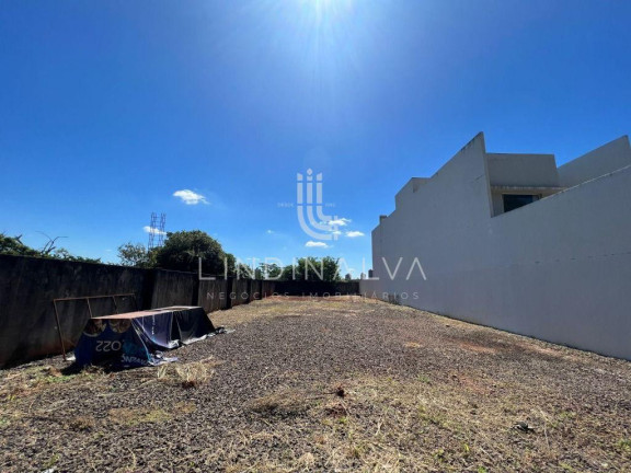 Imagem Terreno para Alugar, 520 m² em Vila Yolanda - Foz Do Iguacu Imagem Terreno para Alugar, 520 m² em Vila Yolanda - Foz Do Iguacu