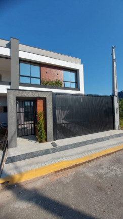Imagem Sobrado com 3 Quartos à Venda, 187 m² em Rio Pequeno - Camboriú Imagem Sobrado com 3 Quartos à Venda, 187 m² em Rio Pequeno - Camboriú