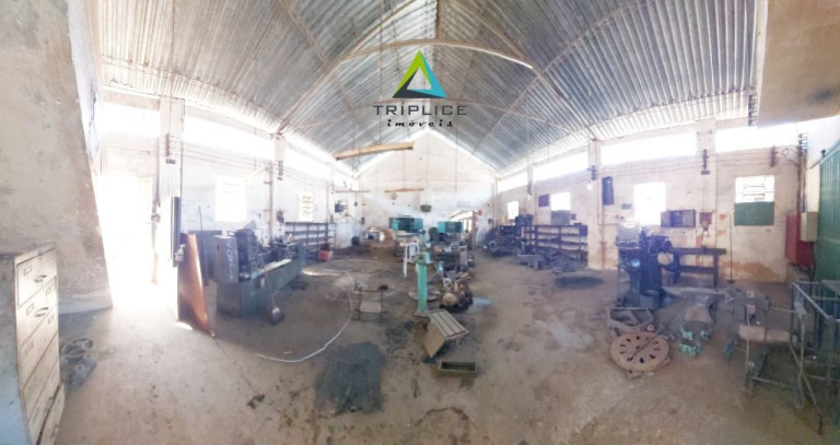 Imagem Galpão à Venda, 1.400 m² em Centro - Bicas Imagem Galpão à Venda, 1.400 m² em Centro - Bicas