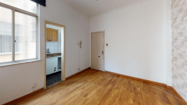 Imagem Imóvel com 1 Quarto à Venda, 45 m² em Copacabana - Rio De Janeiro Imagem Imóvel com 1 Quarto à Venda, 45 m² em Copacabana - Rio De Janeiro
