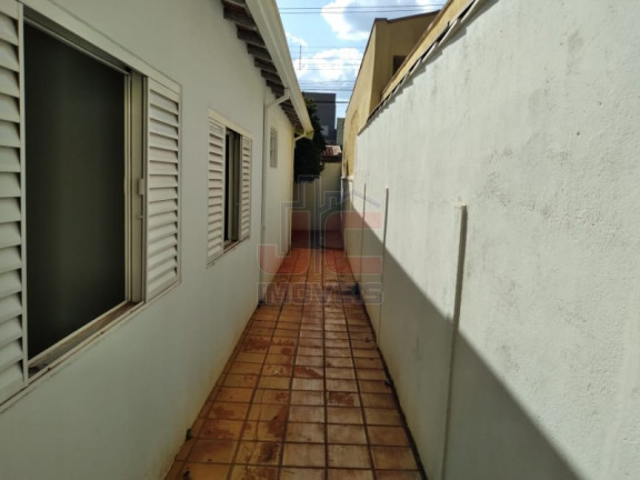 Imagem Casa com 3 Quartos à Venda, 130 m² em Castelo Branco - Ribeirão Preto Imagem Casa com 3 Quartos à Venda, 130 m² em Castelo Branco - Ribeirão Preto
