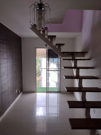 Imagem Imóvel com 3 Quartos à Venda, 94 m² em Caji - Lauro De Freitas Imagem Imóvel com 3 Quartos à Venda, 94 m² em Caji - Lauro De Freitas