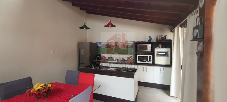 Imagem Casa com 2 Quartos à Venda, 160 m² em São Geraldo - Porto Alegre