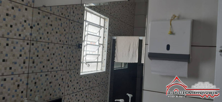 Imagem Casa com 3 Quartos à Venda, 230 m² em Centro - Jacareí Imagem Casa com 3 Quartos à Venda, 230 m² em Centro - Jacareí
