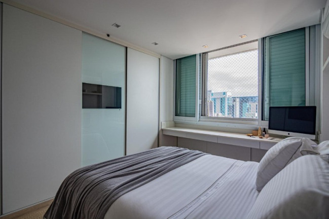 Imagem Imóvel com 2 Quartos à Venda, 131 m² em Jardim Europa - São Paulo Imagem Imóvel com 2 Quartos à Venda, 131 m² em Jardim Europa - São Paulo