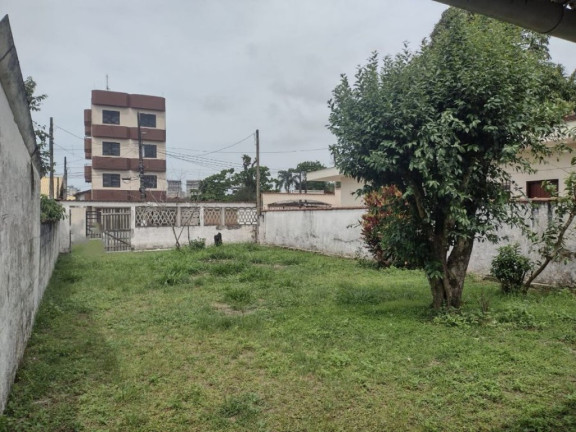 Imagem Casa com 1 Quarto à Venda, 75 m² em Solemar - Praia Grande Imagem Casa com 1 Quarto à Venda, 75 m² em Solemar - Praia Grande